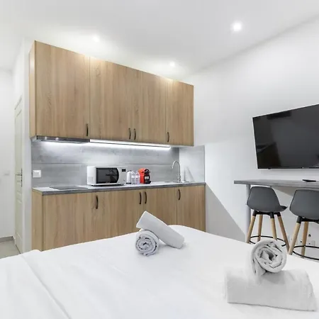 Lemercier Batignolles Cosy 2p *
